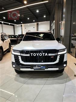 تويوتا لاندكروزر